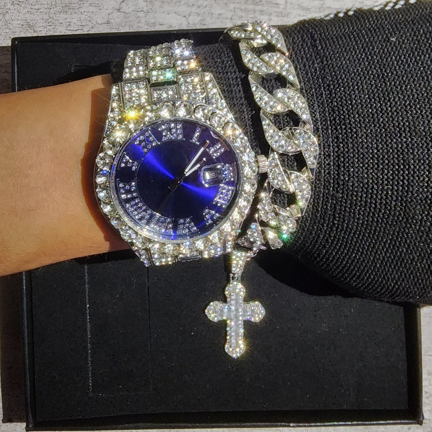 SET DE RELOJ + PULSERA + COLLAR (COLOR AZUL Y PLATA)