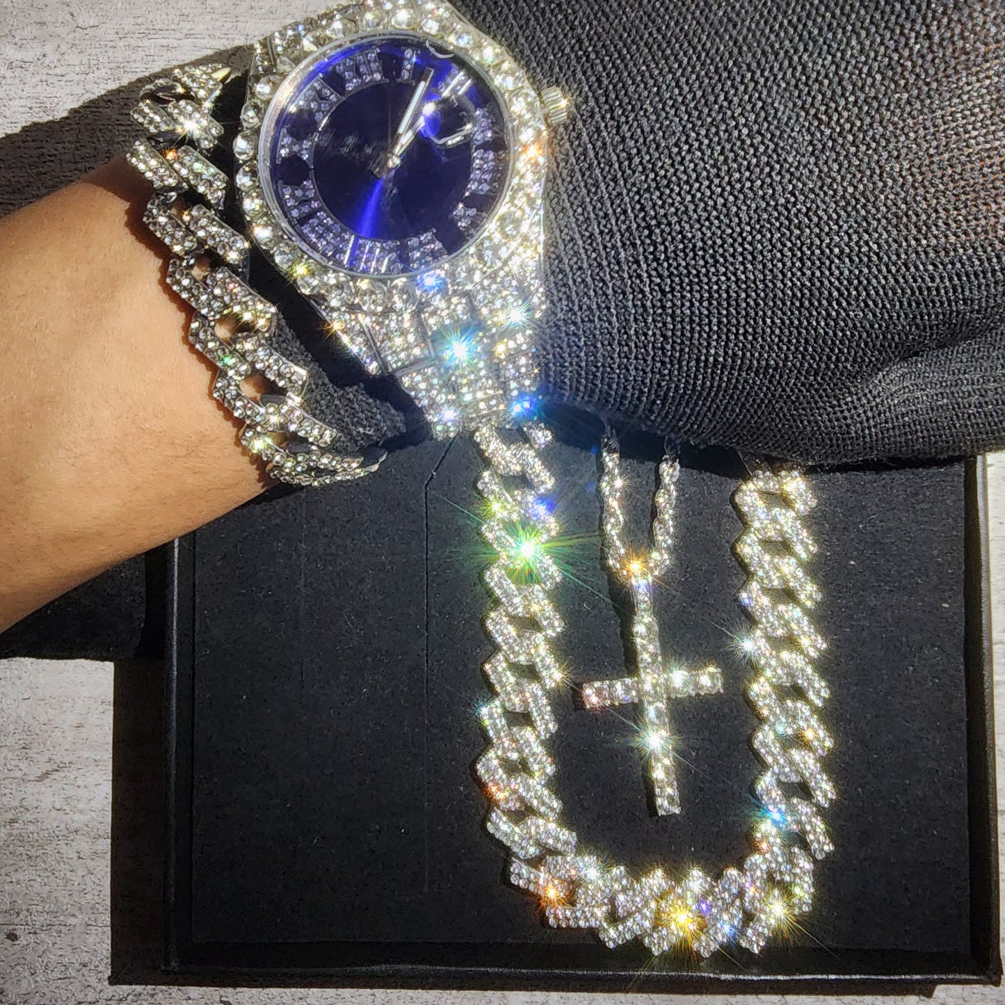 SET DE RELOJ + PULSERA + COLLAR (COLOR AZUL Y PLATA)