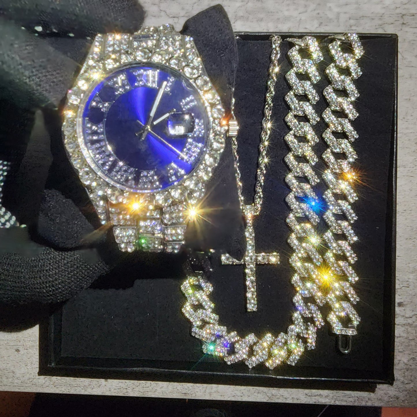 SET DE 4 PIEZAS  (EN COLOR AZUL Y PLATA)